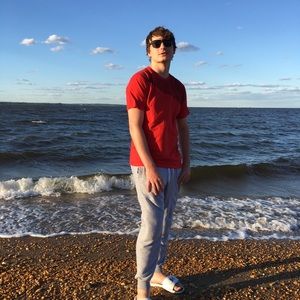 Meet your Posher, Chris